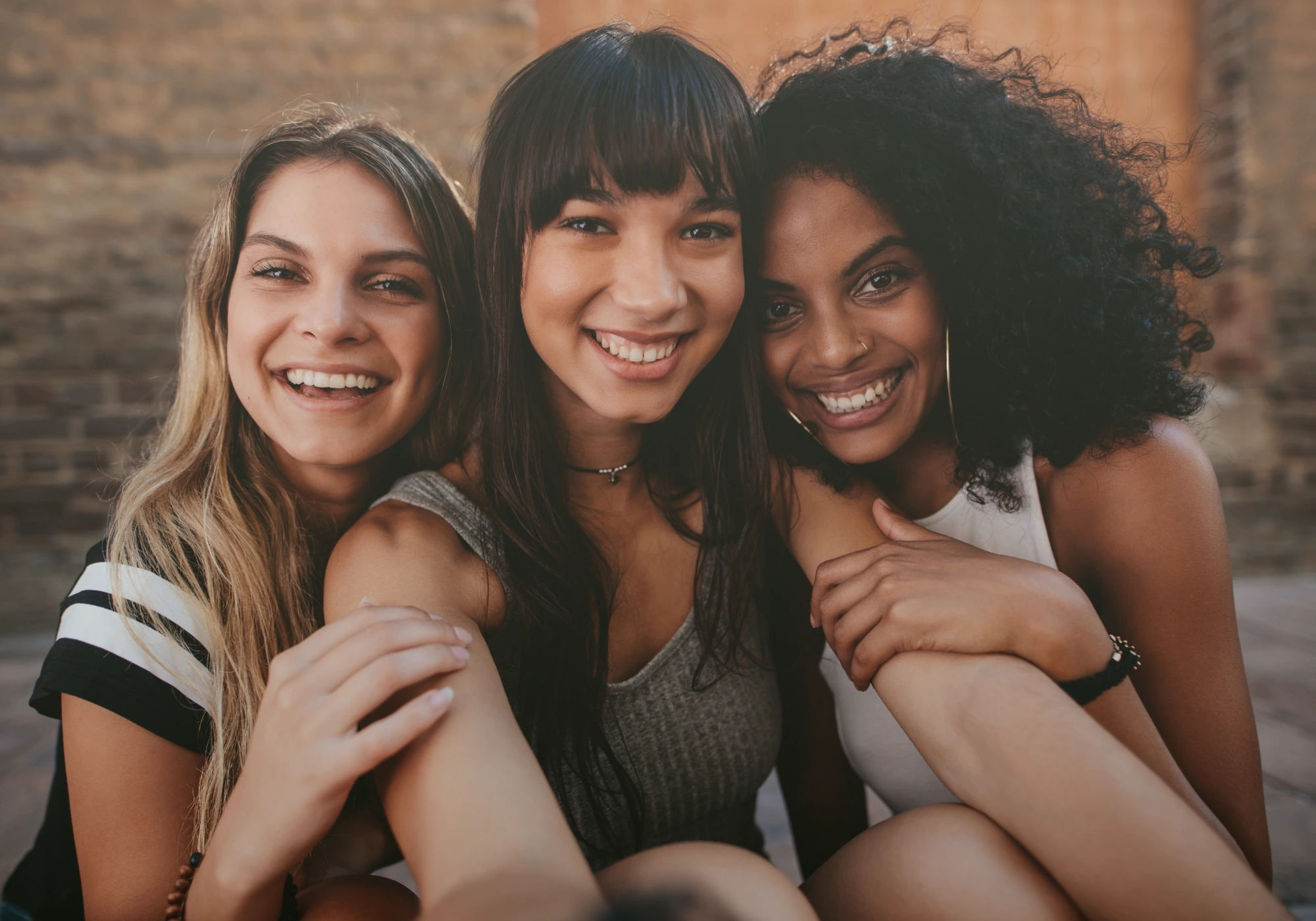 How to find friends as a women in London?